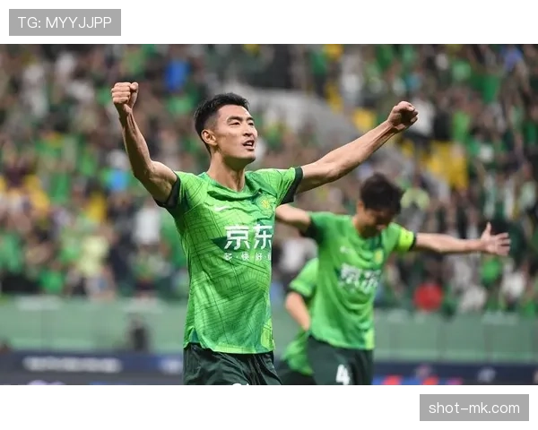 北京国安主场“龙”腾虎跃,激情赛事引持续关注 北京国安主场“龙”腾虎跃,激情赛事引持续关注