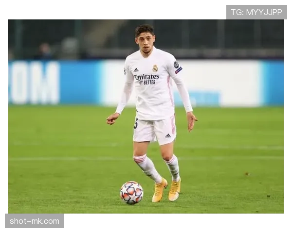 厄德高与贝林厄姆:新生代中场核心对比分析