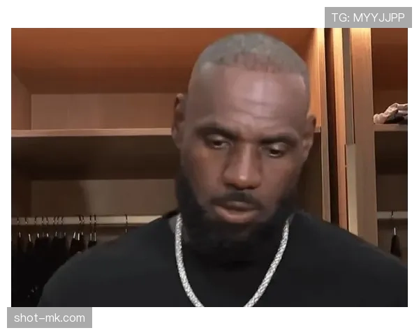 勒布朗·詹姆斯晒私人飞机那一刻，我点外卖都不好意思了