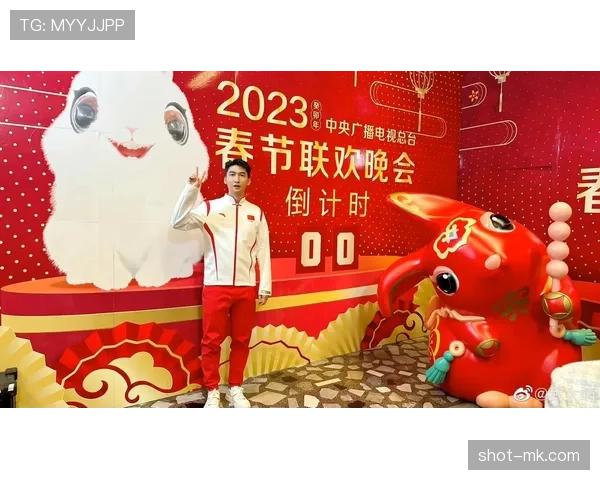 武大靖训练完偷偷吃炸鸡被拍，这自律人设绷不住了？