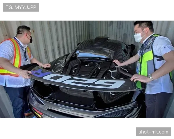 萨卡训练完顺手买了辆限量超跑，说是为了省油